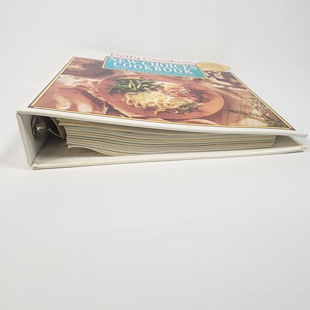 Betty Crocker's New Choices Cookbook More Than 500 Great-Tasting Easy Recipes - Picture 5 of 12